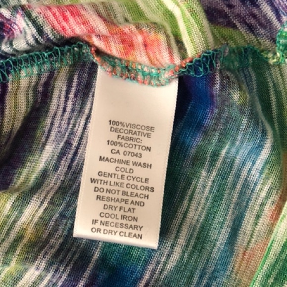 Tank top🌺 - Picture 4 of 5